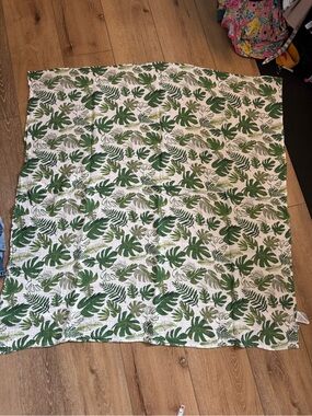 Little Unicorn muslin baby blanket Tropical Leaves pattern
